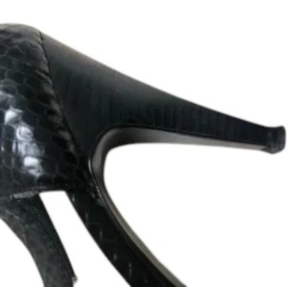 Calvin Klein Snakeskin Shoes - Size 9 - Picture 4 of 5